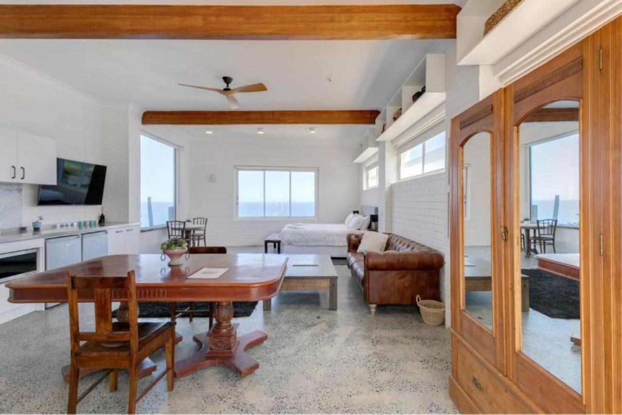 Upscale Cliffside Studio With Ocean Views North Bondi 시드니 외부 사진