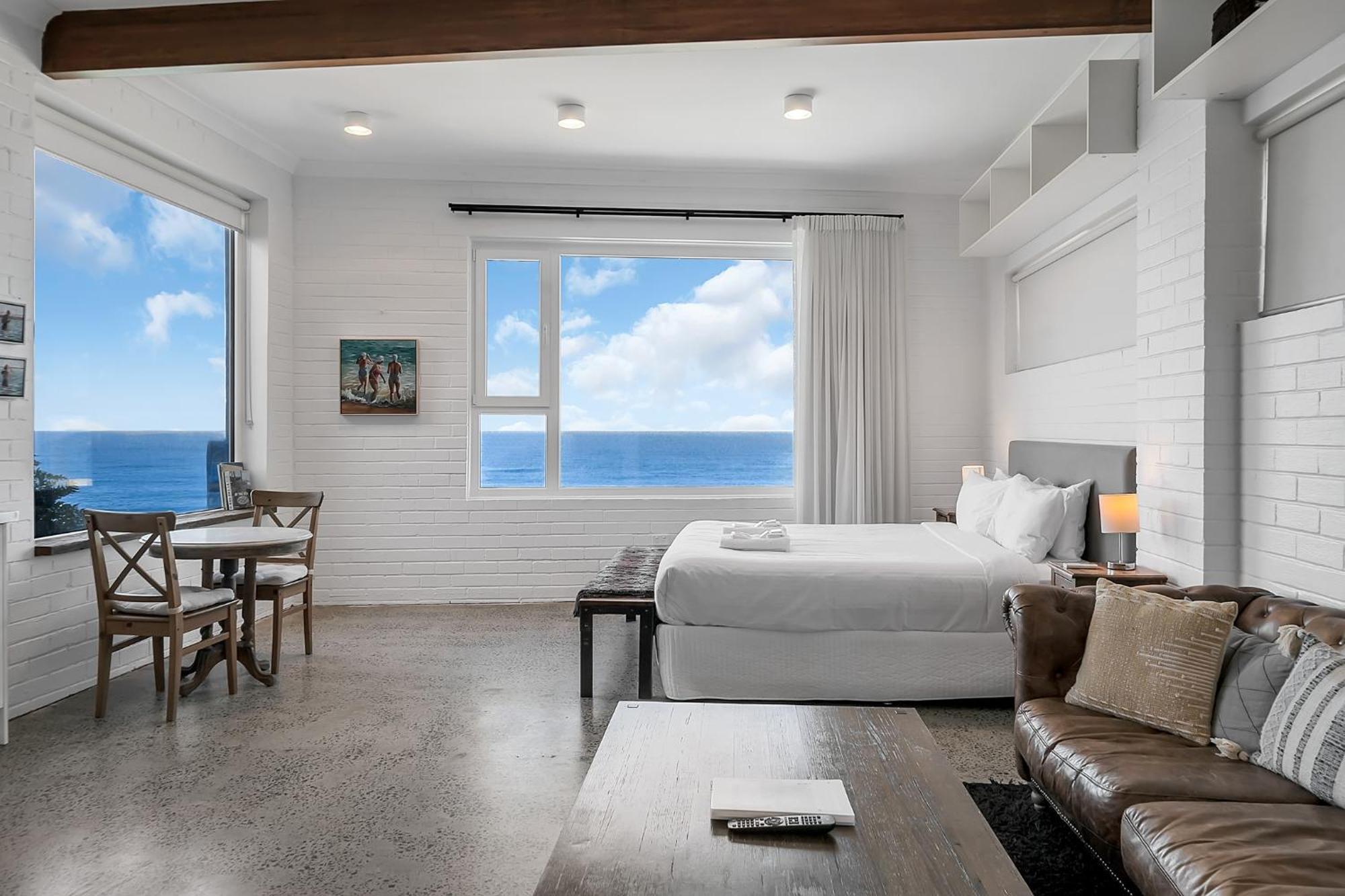Upscale Cliffside Studio With Ocean Views North Bondi 시드니 외부 사진